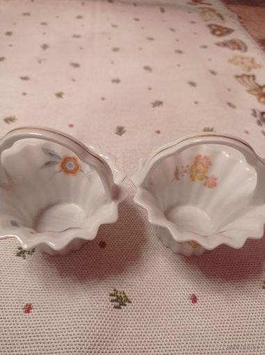 Корзинка фарфоровая из Германии.