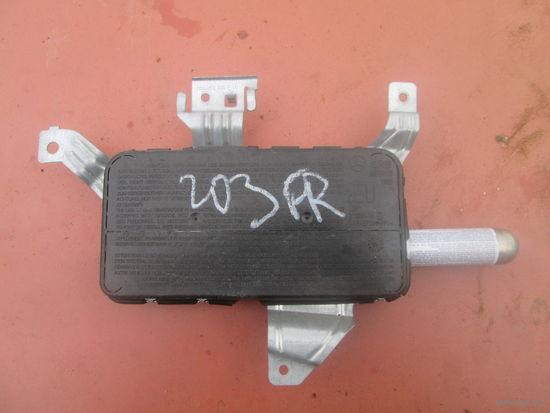Лот 517. Подушка безопасности в переднюю правую дверь a2038602605 Mercedes Benz C-class W203 C180 Kompressor 1.8 M271.946 105kw 143 л/с Устанавливается на авто с 05/2002 по 02/2007. Старт с 5 рублей!