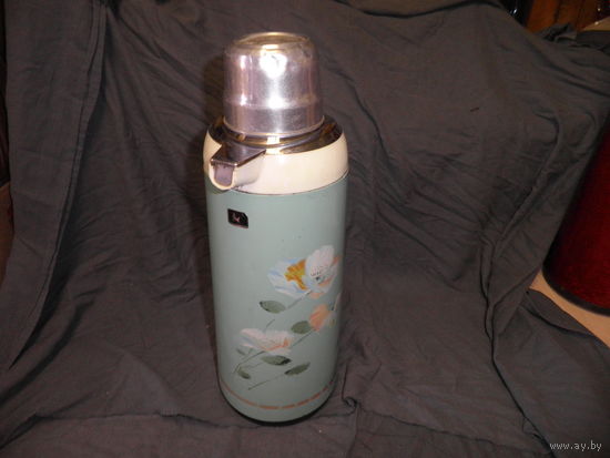 Термос из дружественного Китая 70-х годов.Лот 04.С рубля.