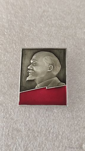 Значек знак Ленин,200 лотов с 1 рубля!!!