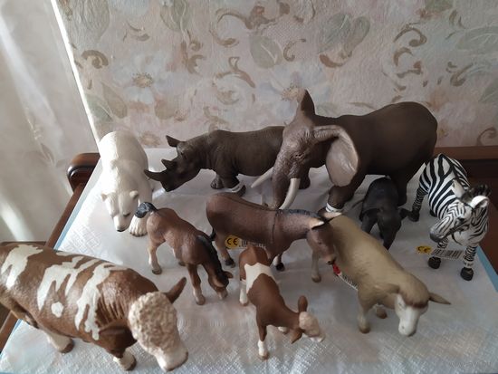 ФИГУРКИ  ЖИВОТНЫХ ШЛЯЙХ(ГЕРМАНИЯ)  одним лотом