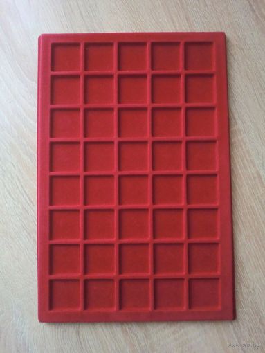 Планшет для монет на 40 ячеек 35 х 35 мм