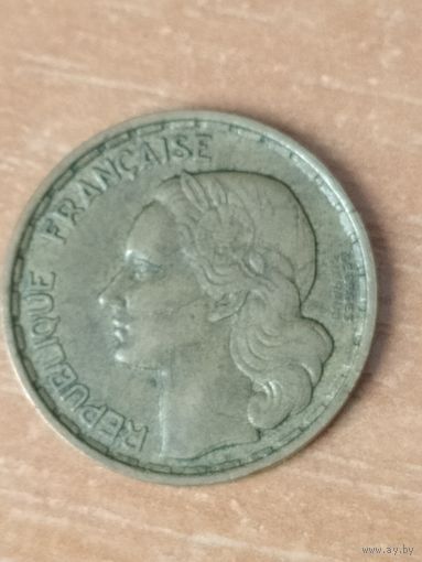 20 франков 1950 г. Редкая( 4 пера на крыле у петуха).