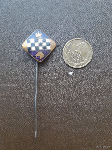 Значок тяжелый Шахматы. Латвия