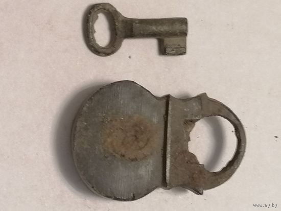 Замочек и ключик старые