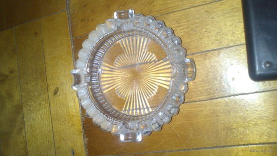 Пепельница.