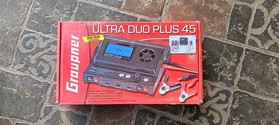 ЗАРЯДНОЕ УСТРОЙСТВО GRAUPNER ULTRA DUO PLUS 45 12V.