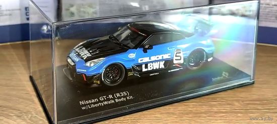 Solido 1:43. Nussan GT-R (R-35).