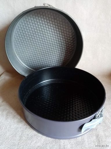 Форма для выпечки 22 см и 24 см разъёмная (со съёмным дном)