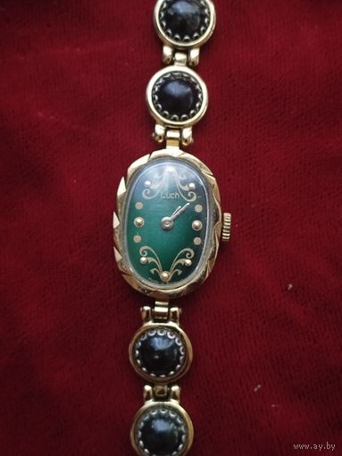 Часы "Луч" механика. Как новые. На ходу.