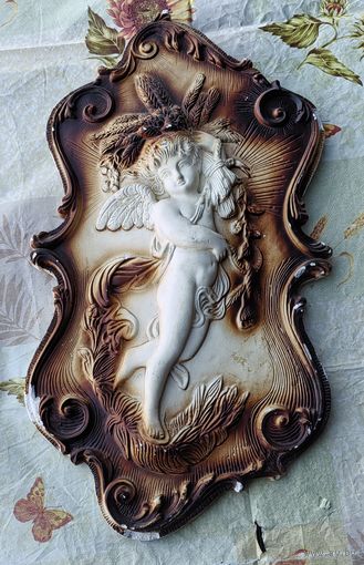 Гипсовое панно