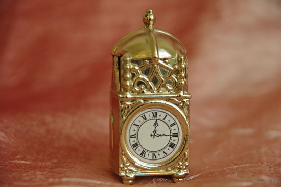 Часы ( миниатюра ) 6 см