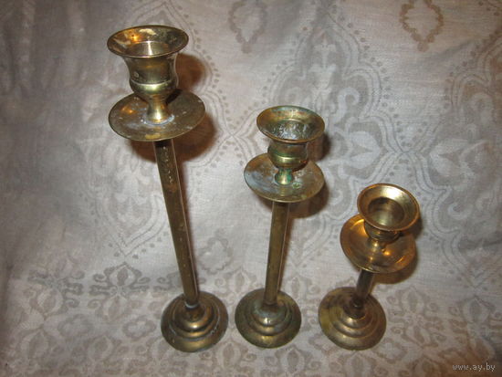 Старинные подсвечники . Бронза .  3 штуки .