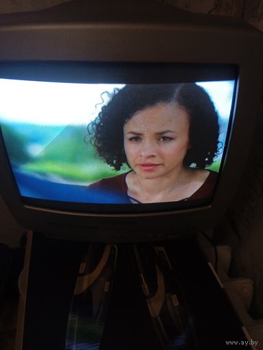 Телевизор "Горизонт" + подставка