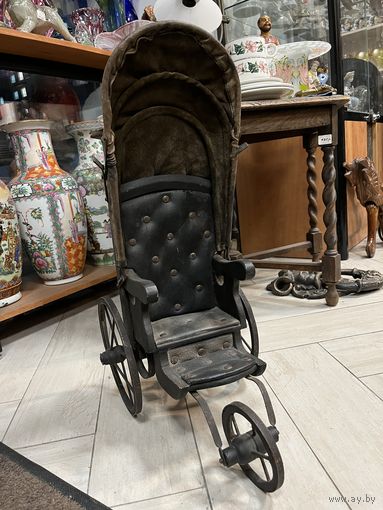 Коляска для кукол