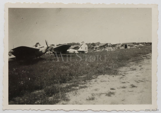 Советские бомбардировщики СБ-2 на аэродроме. Немецкое фото.