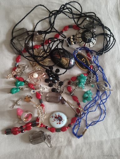 Лот бижутерии