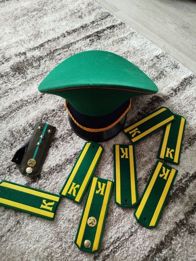 Фуражка и погоны пограничники,с рубля