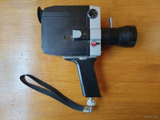 Кинокамера "Кварц".