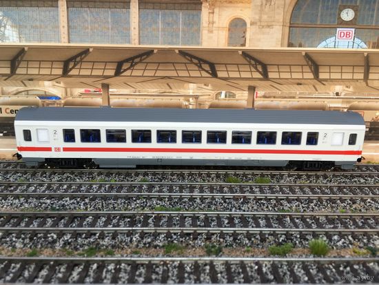 Пассажирский вагон DB (2-го класса) PIKO. Масштаб НО 1:87.