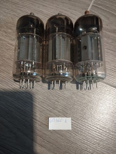 Лампы СССР 2 есть рабочие или в коллекцию