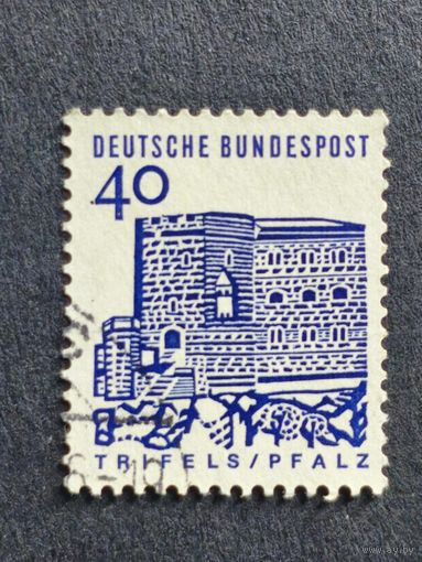 Германия 1964. Здания Германии 12 века. Крепость Трифельс в Пфальце