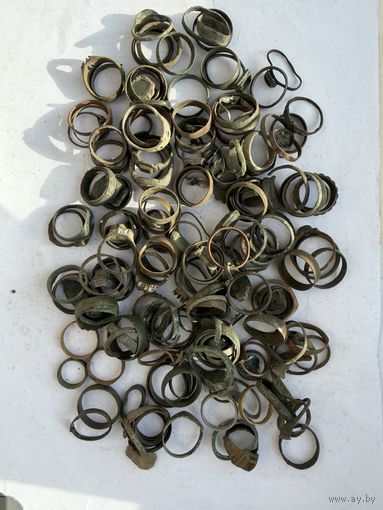 Кольца бронзовые 130 шт сборный лот