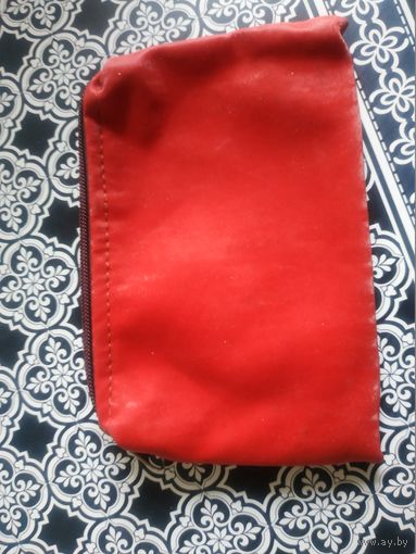 Косметичка. Состояние на скане.