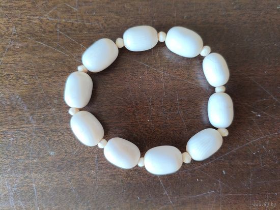 Слоновая кость,  браслет.