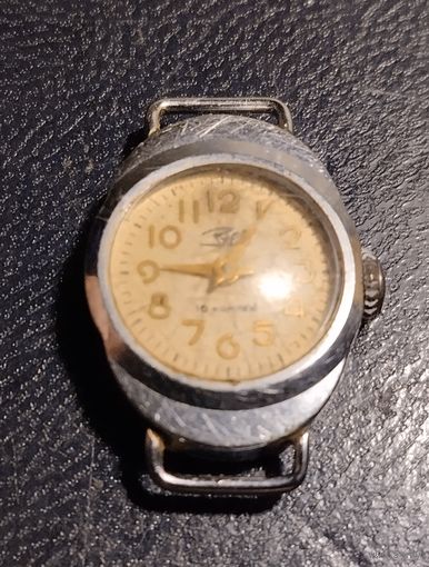 Женские часы "Заря". На восстановление.