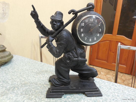 Часы каминные . Хранитель времени.  Касли 1969г