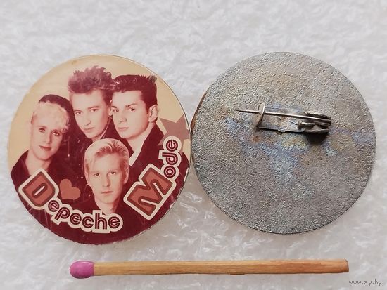 Знаки. Британский музыкальный коллектив "Депеш мод". тяжёлый. цена за 1 шт.