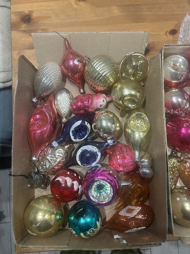 Елочные игрушки,одним лотом с рубля