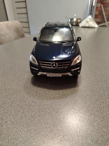 Mercedes M класса .Миничапс.