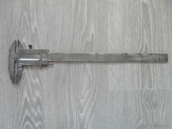 Штангенциркуль.42 см,шкала 35 см.