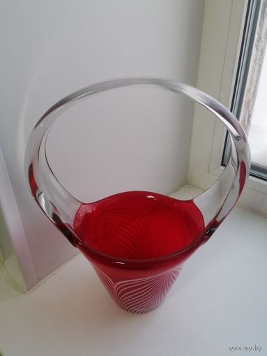 Корзинка красное стекло, Неманская Нить А. Федоркова