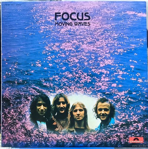 Focus - Moving Waves / Japan