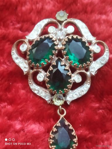 Брошь с камнями,Красивая,старого периода