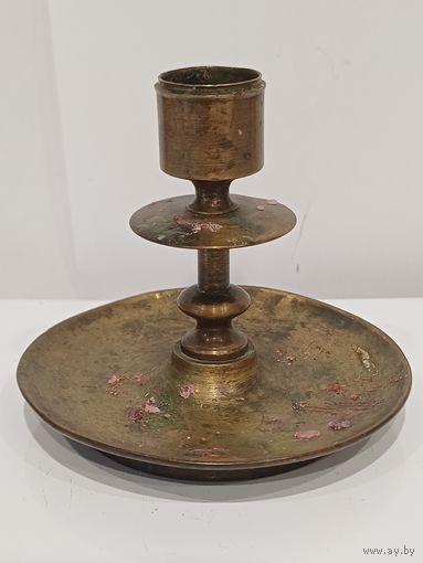 Все лоты с 1р.Братья Чеботаревы подсвечник