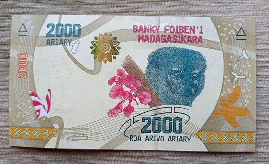 Werty71 Мадагаскар 2000 ариари 2017 UNC банкнота