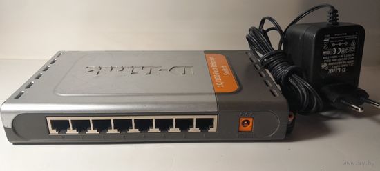 Свич 8 портов, рабочий 2, D-Link.