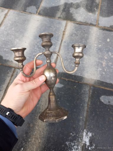Старинный подсвечник