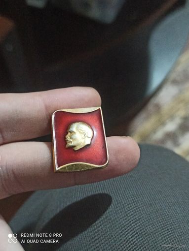 Значок Ленин