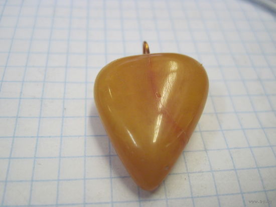 Кулон янтарный с рубля!