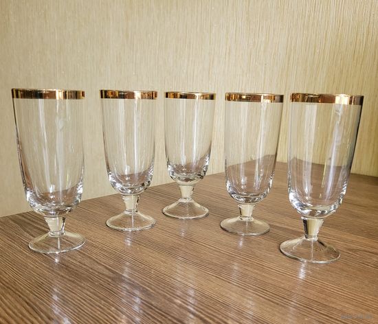 Фужеры на низкой ножке, 120 мл, стекло с золотой отводкой, ретро СССР,  5 шт. одним лотом.