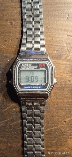 Часы Casio