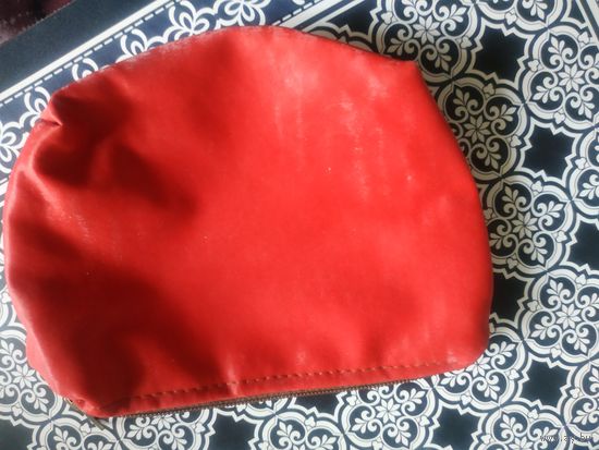 Косметичка. Состояние на скане.