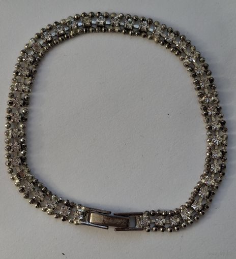 Браслет на замке с кристаллами