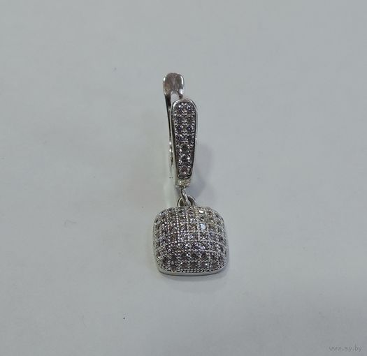 Серьга с маленькими кристаллами. 925 пр. Размер передней части 0.8-2.3 см. Европа.
