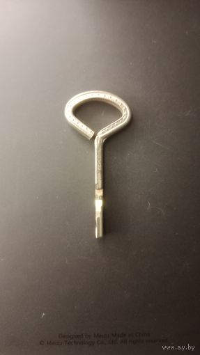 Интересный винтажный ключик